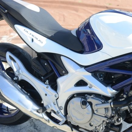 スズキ　グラディウス400